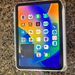 iPad With Apple Pencil And Case 