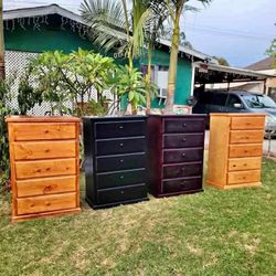 New 5 Drawer Pinewood 