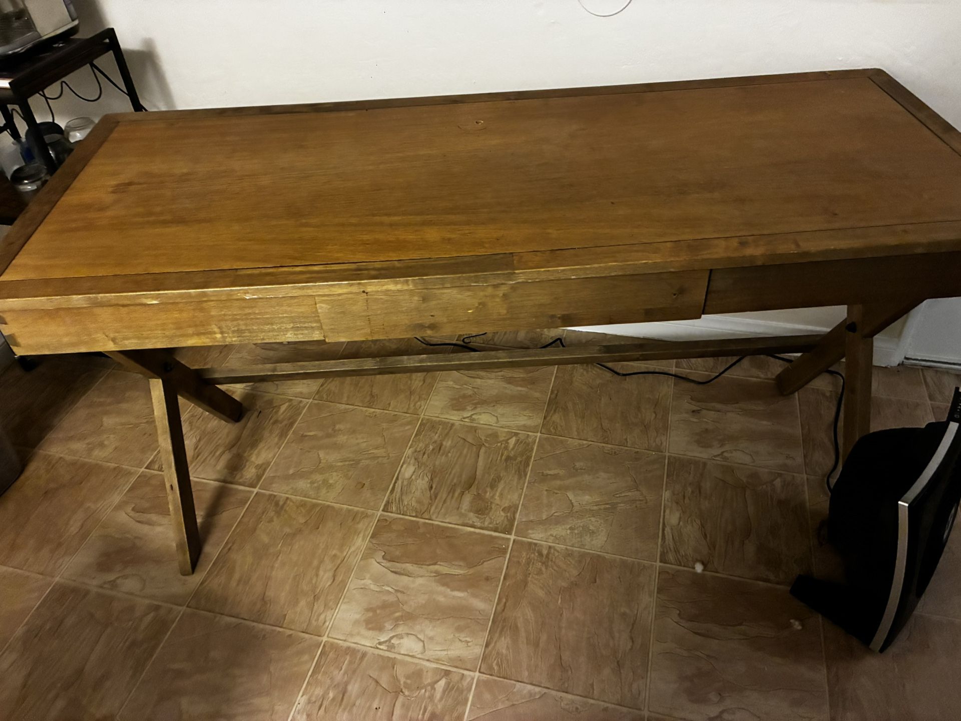 Desk For sale 