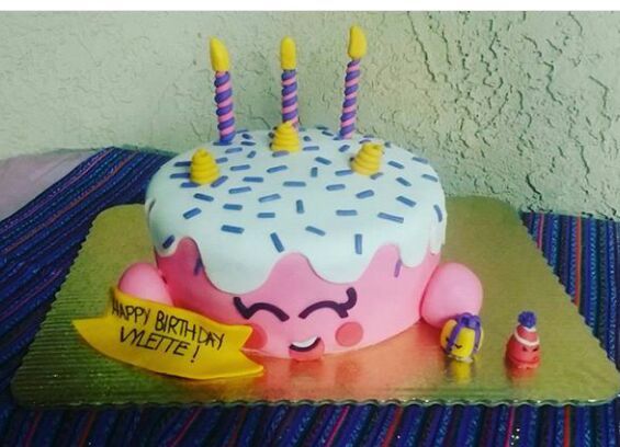 Shopkins style /character