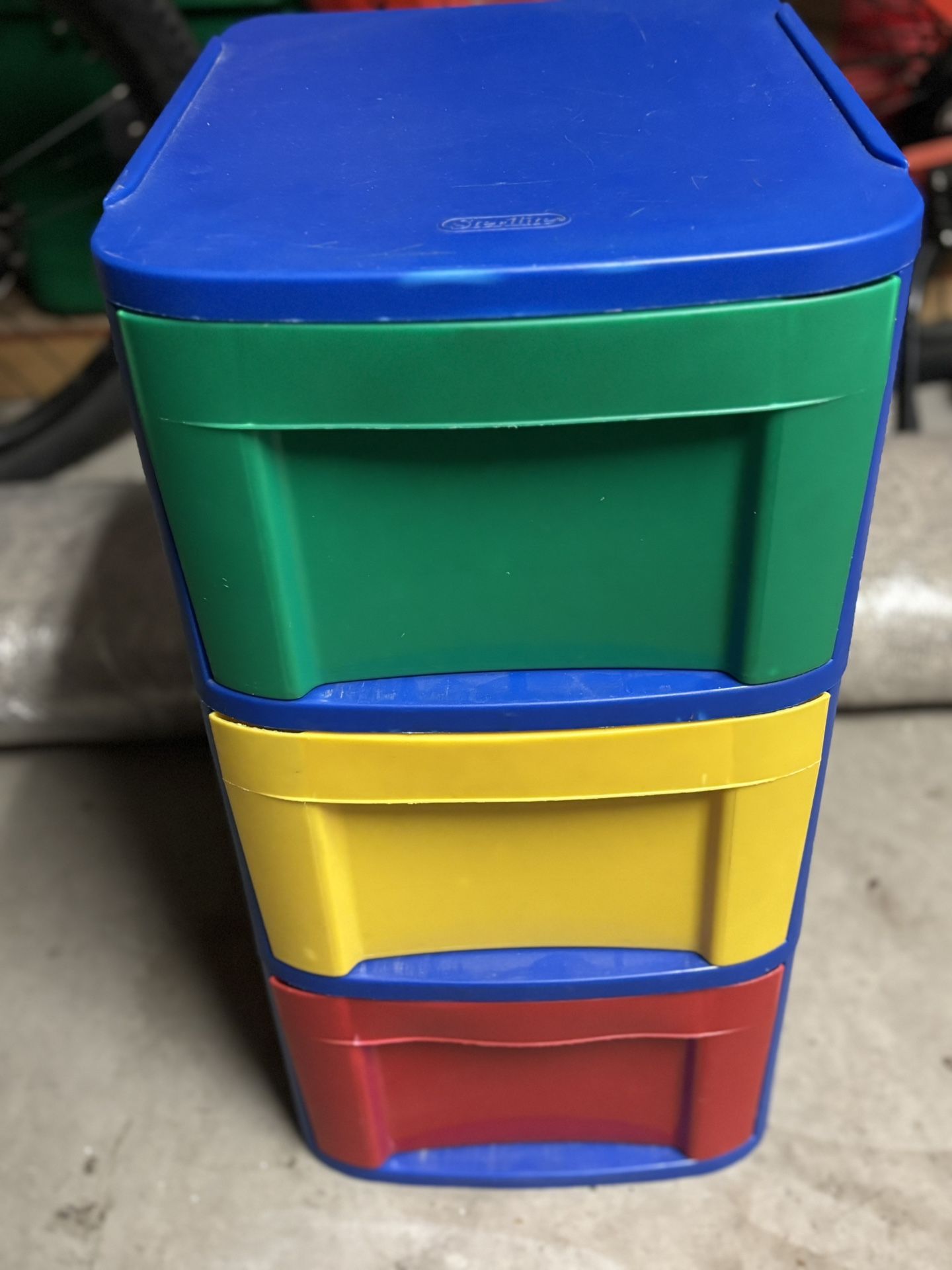 2 Stackable 3-drawer Toy Storage Drawers