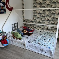 FULL size Bed Frame In Great Conditions For Children!