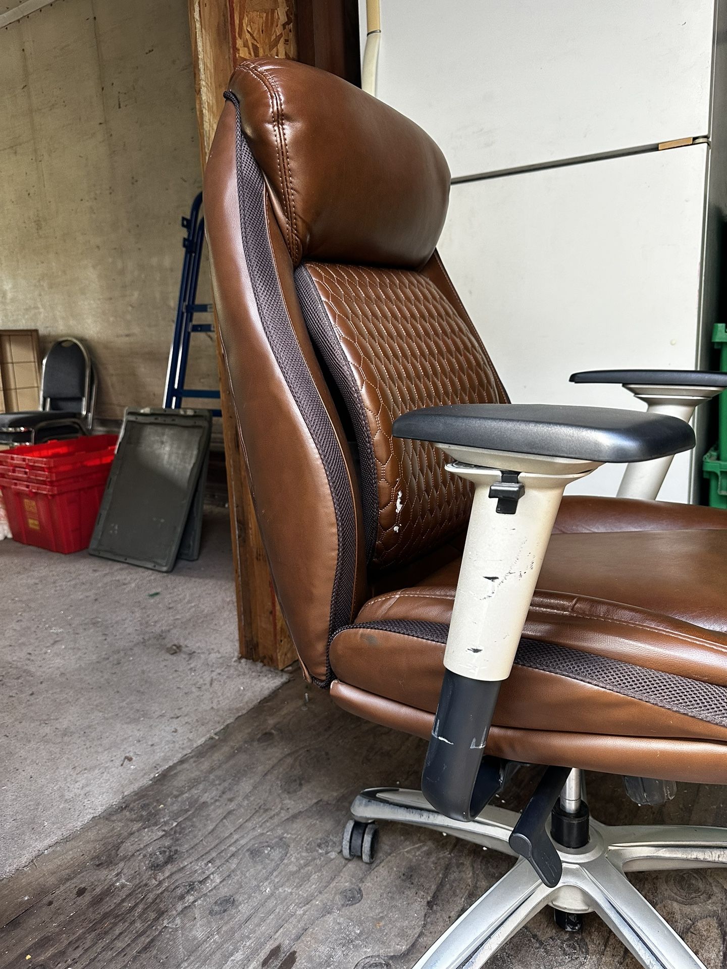 Office Chair Shaq Furniture, heavy duty
