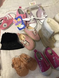 Baby shoes $5