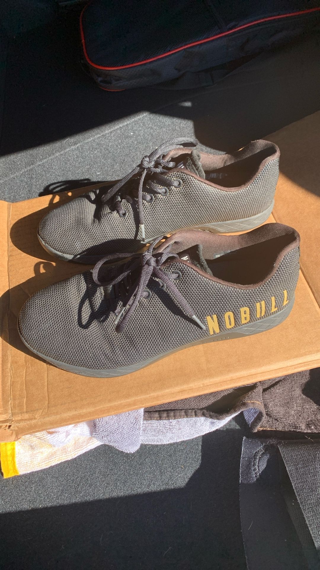 Nobull size 11
