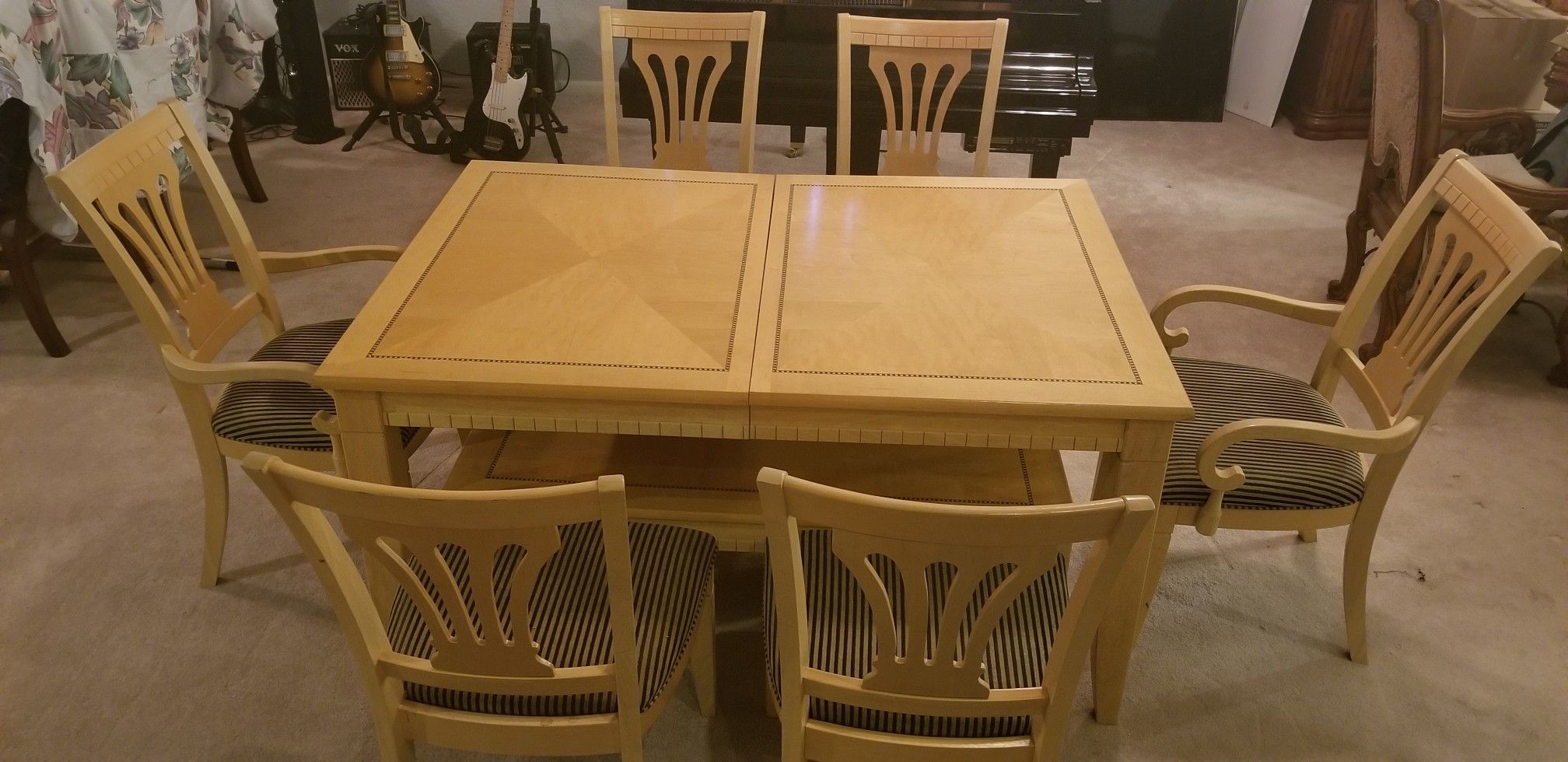 Dining set, leaf extension and coffee table