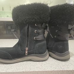 UGG Shoes Women 6.5 & Kids size 4 Mint Condition 