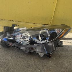 2014-2016 MAZDA 3 LH HEADLIGHT