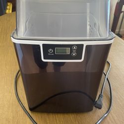 Countertop Pebble Ice Maker