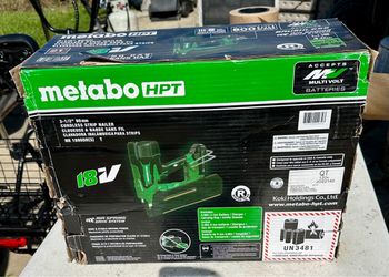 Metabo HPT 18V Cordless Strip Framing Nailer Kit