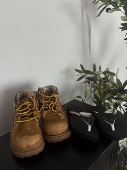 Timberland Style Wheat Boots with Yellow Laces and sandals