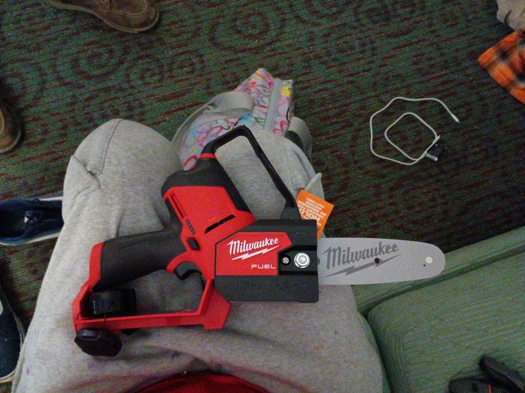 Milwaukee 6 I. Chainsaw Tool Only