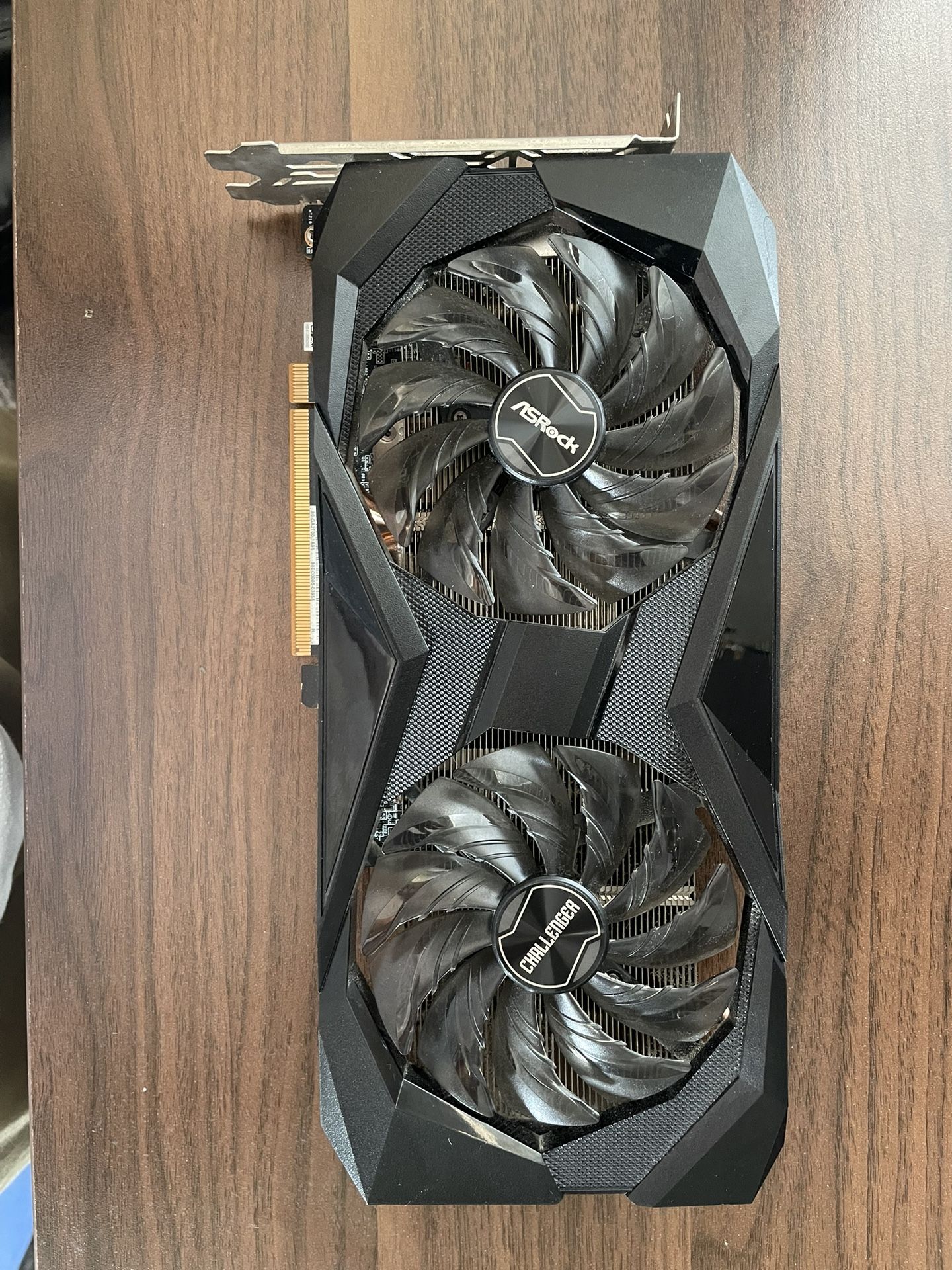 AMD RX 6600 XT ASRock