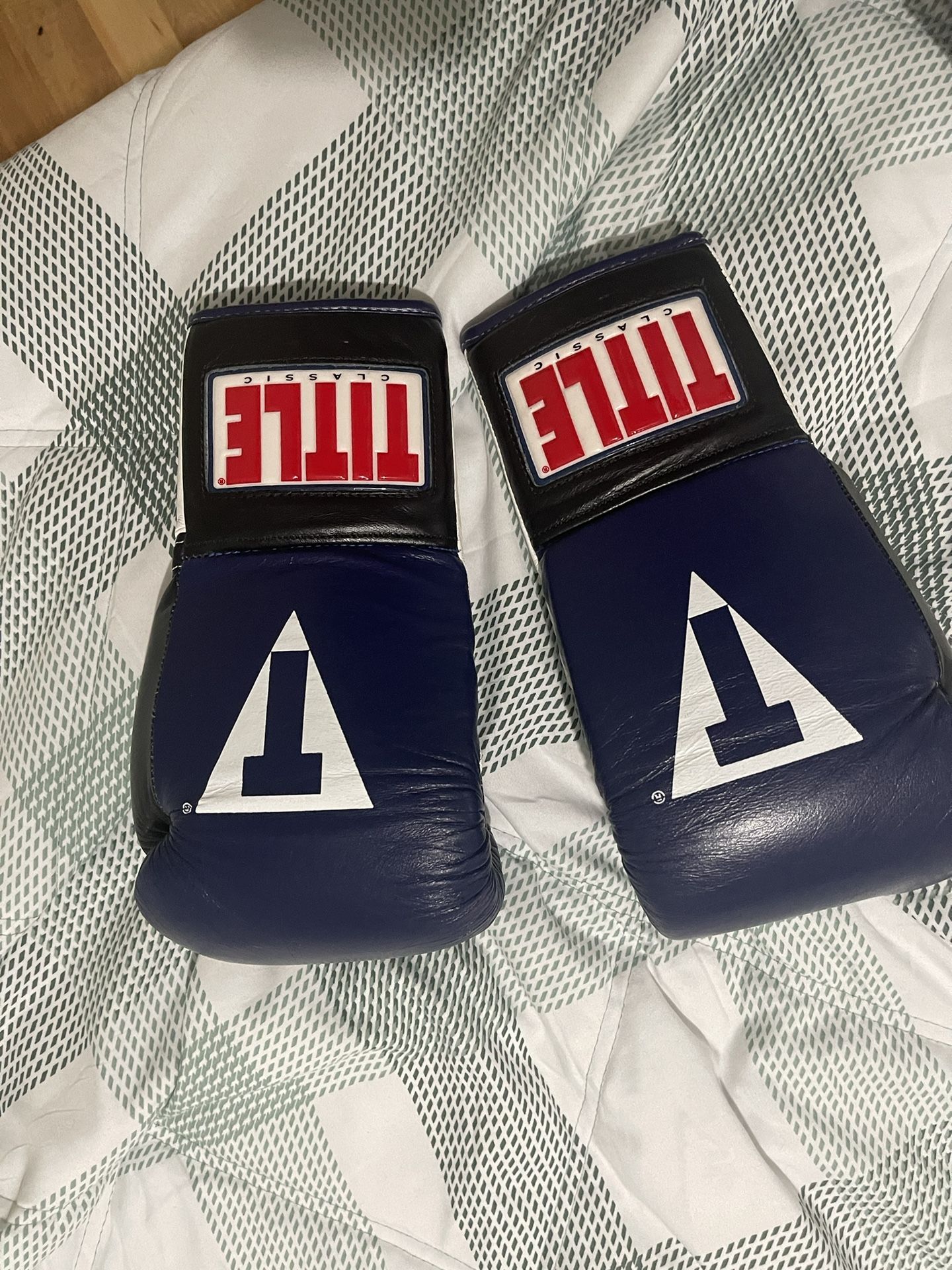 Boxing gloves