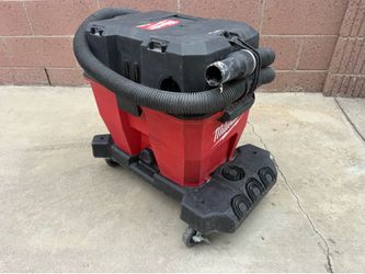 M18 FUEL 9 Gal. Cordless DUAL-BATTERY Wet/Dry Shop Vacuum