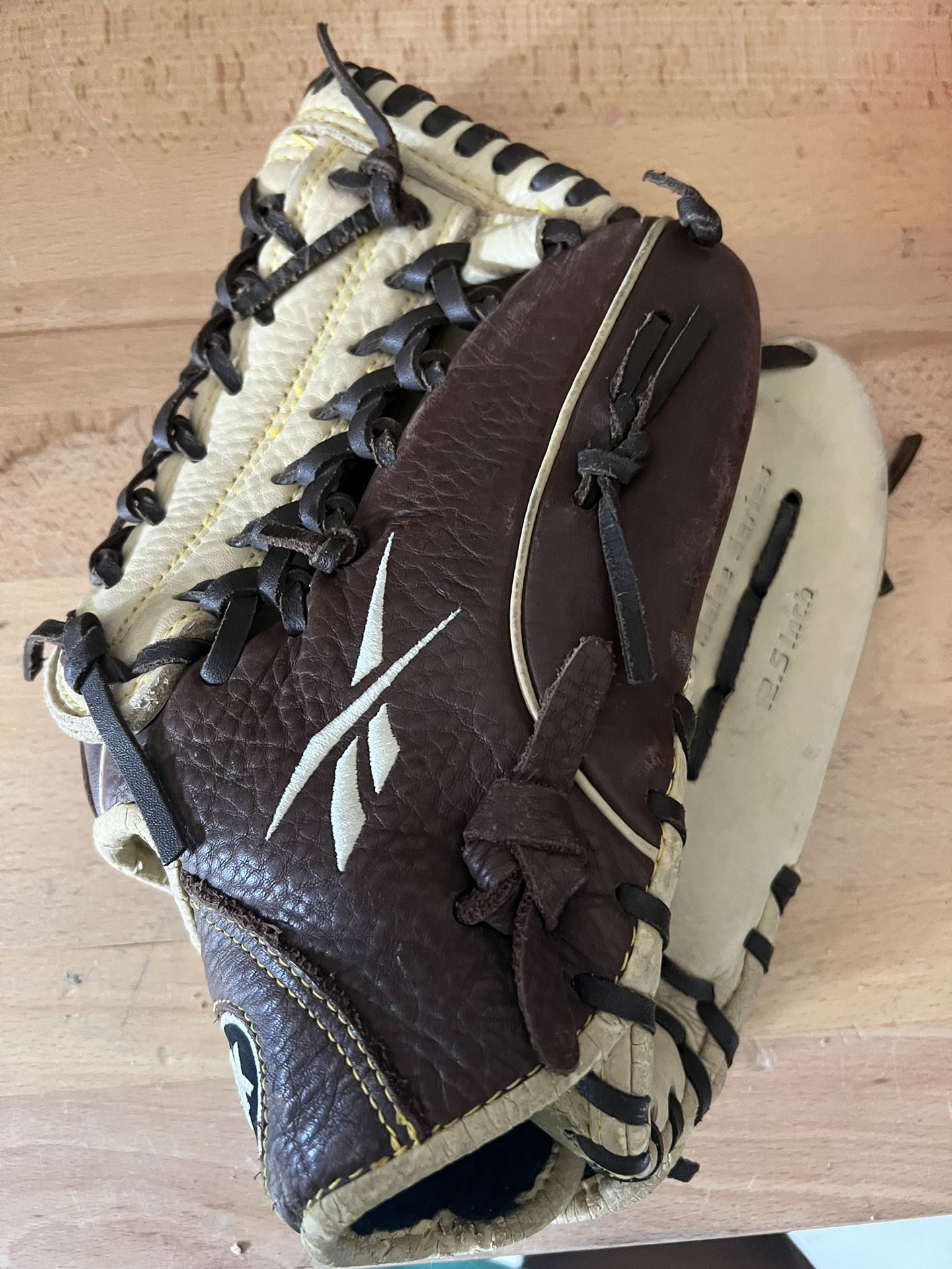 Reebok VR6000 Melee Series Baseball Glove 12.5”