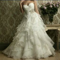 Allure Ballgown Wedding Dress