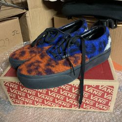 Vans Shoes Size M8/W9.5