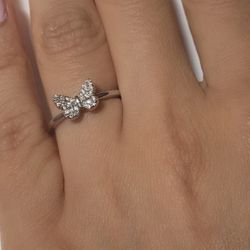 Butterfly ring