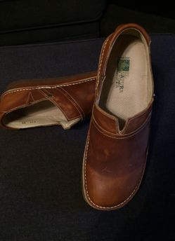 El naturalista size 45 mens loafers new