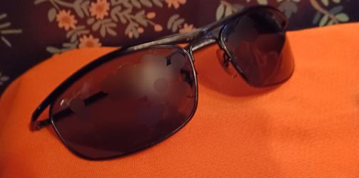 Ray-Ban SUNGLASSES