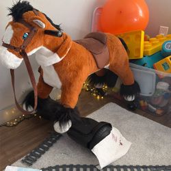 PONY WITH HOVERBOARD