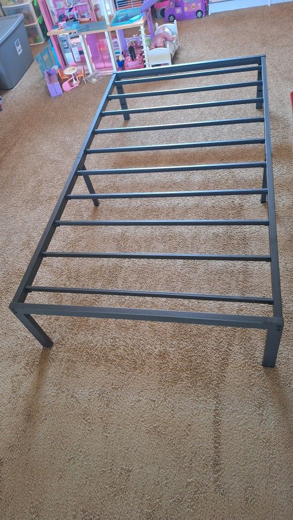 TW0 Twin Bed Frame With Platforms
