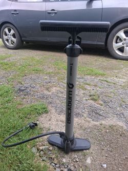 Hand pump Blackburn