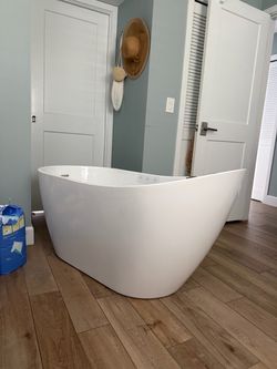 Bathtub