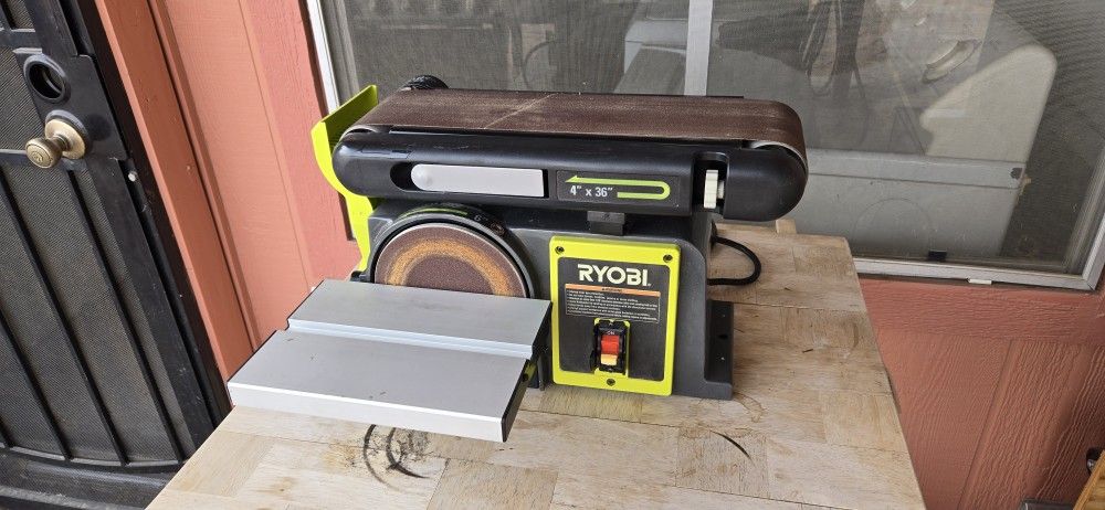 RYOBI Disc And Belt Sander
