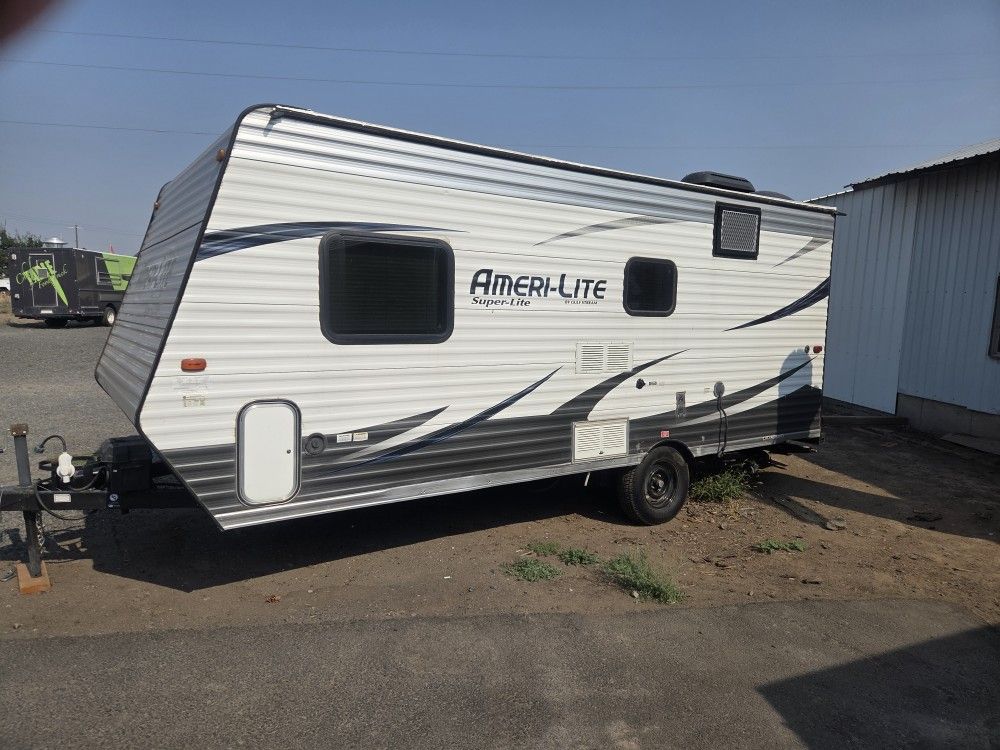 2016 Gulf Stream Ameri-Lite 188RB