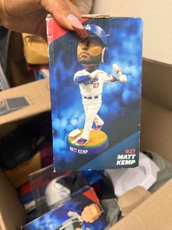 Bobble head