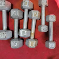 SET OF 5s.  8s.  10s .  HEXHEAD DUMBBELLS TOTAL 46LBs 
11525 S HALSTED DUNKIN DONUTS/7111.S WESTERN WALGREENS 
40$  CASH ONLY AS IS 