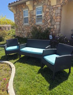 Delivery Available! Outdoor Patio Couch Furniture Set