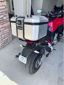motorcycle top case