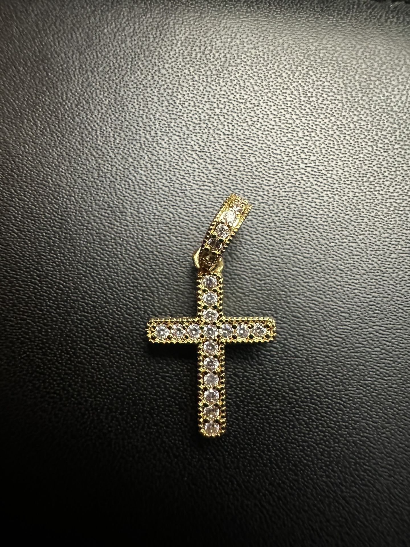 Pandora Cross 14k 