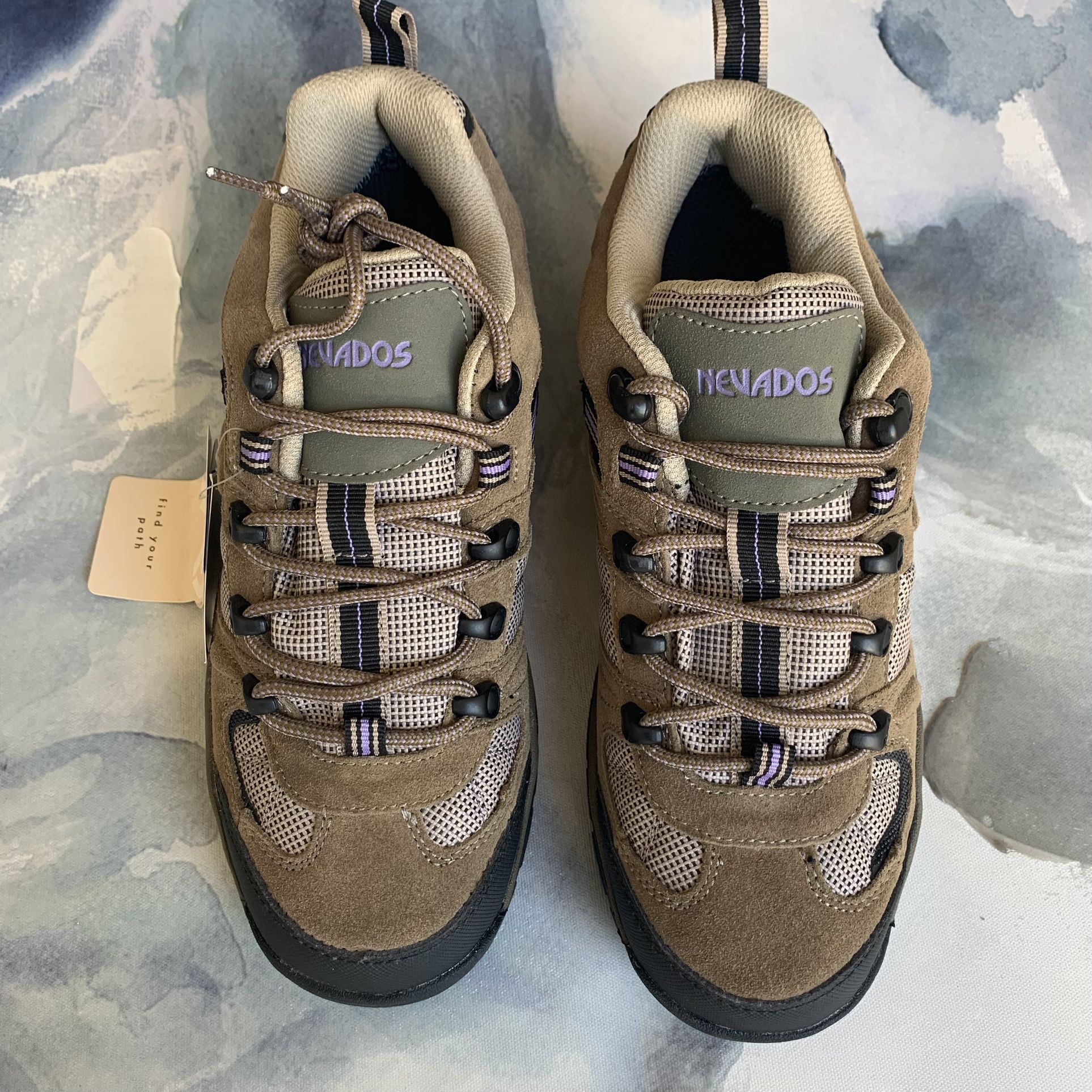 Woman’s Nevados Hiking Boots