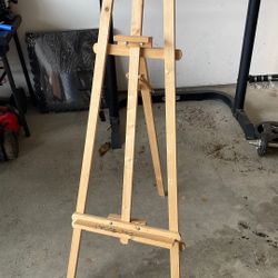 wood easel
