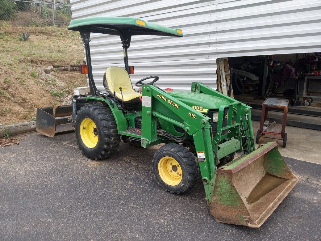 John Deere compact tractor for Sale in Ramona, CA OfferUp