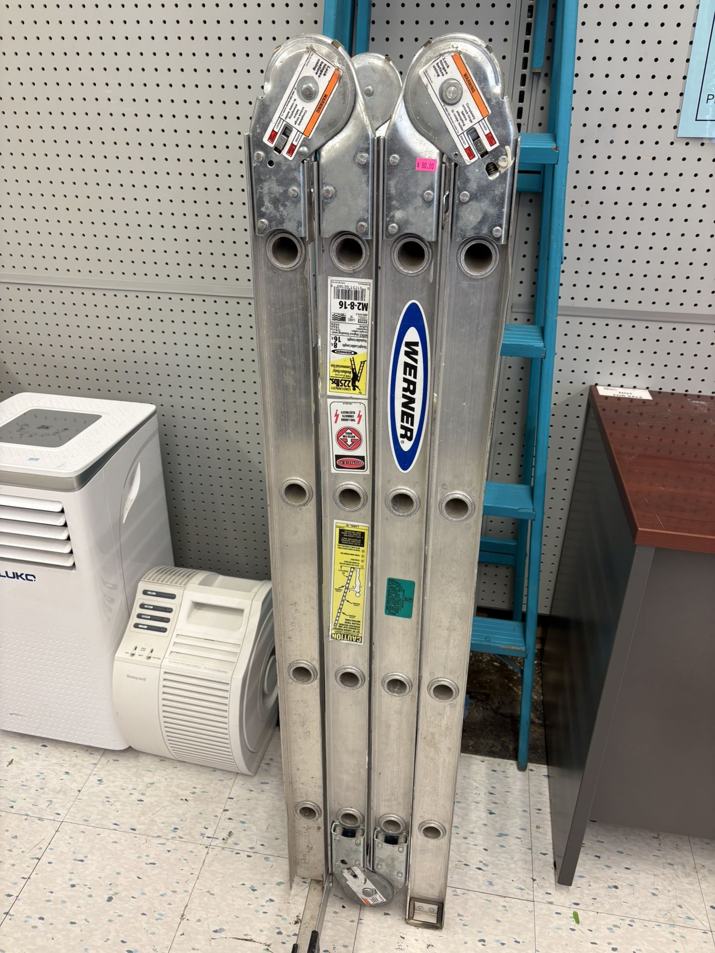 Werner 8-16ft Extension Ladder
