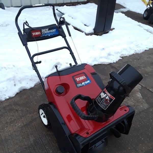 I have for sale a snow commander TORO snow blower. 24 inches cleaning