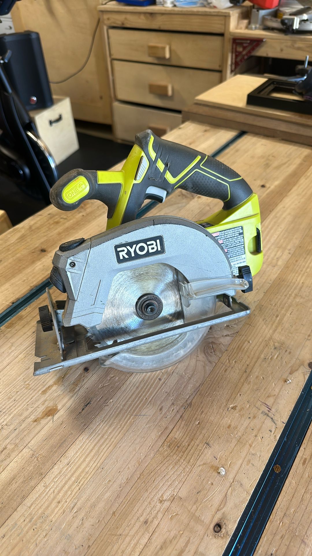 Ryobi 5 1/2 18V P506 Circular Handsaw Saw