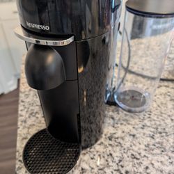 Nespresso VertuoPlus Deluxe