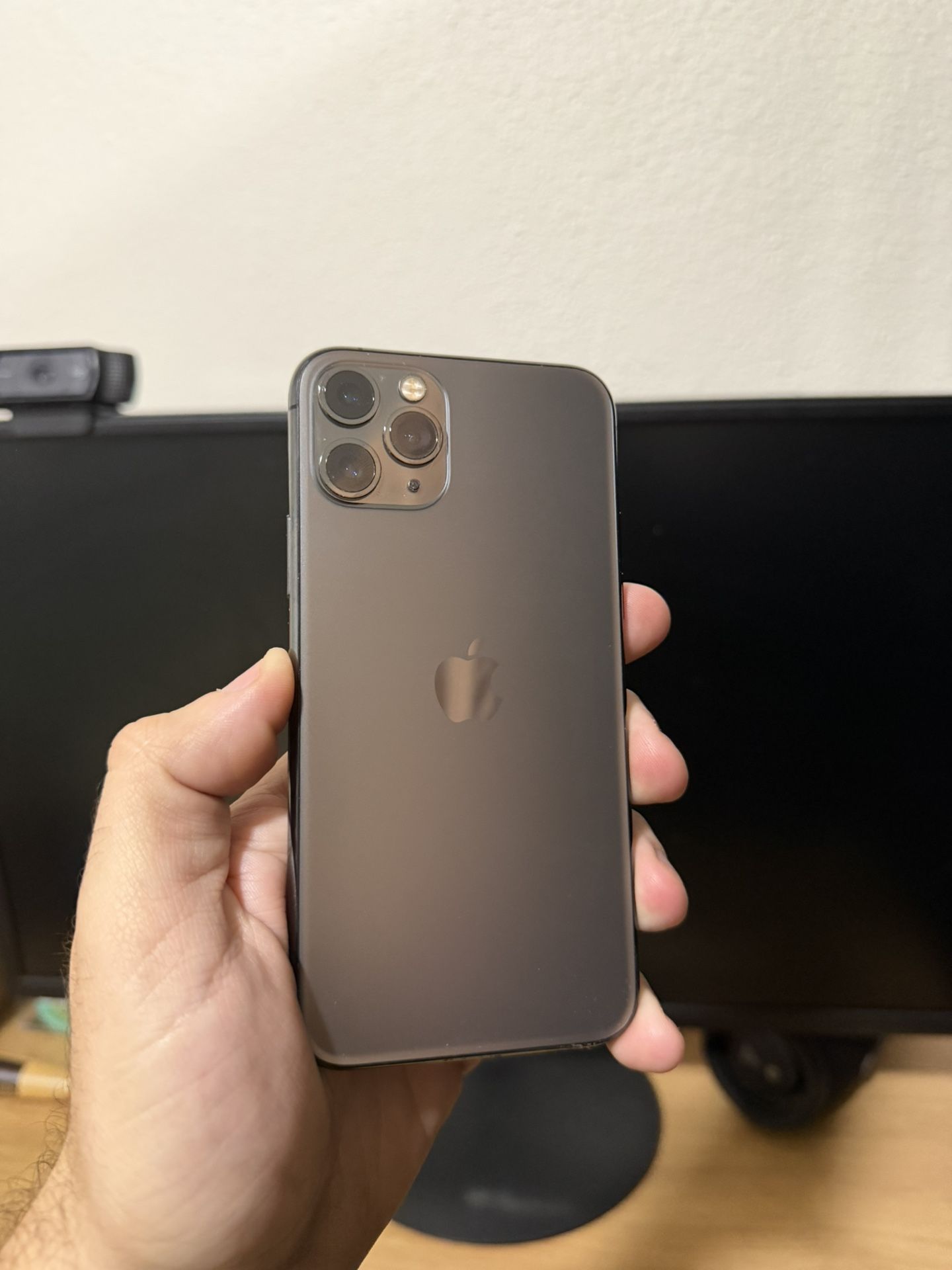 Refurbished IPHONE 11 Pro 64 GB T Mobile/Metro