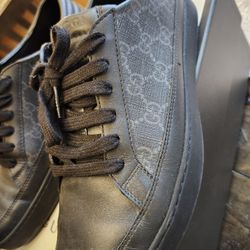 Gucci mens shoes size 8 but fits size 10.5 U.S