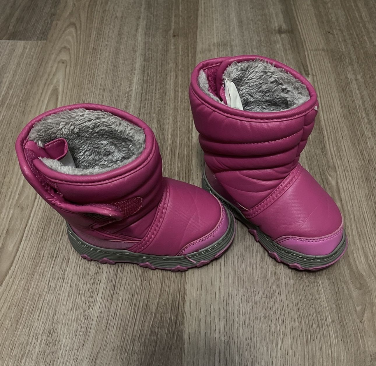 Pink Snow Boots Toddler 6T KHOMBU