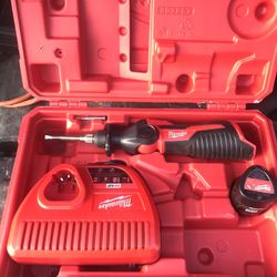 Milwaukee M12 Soldering Kit