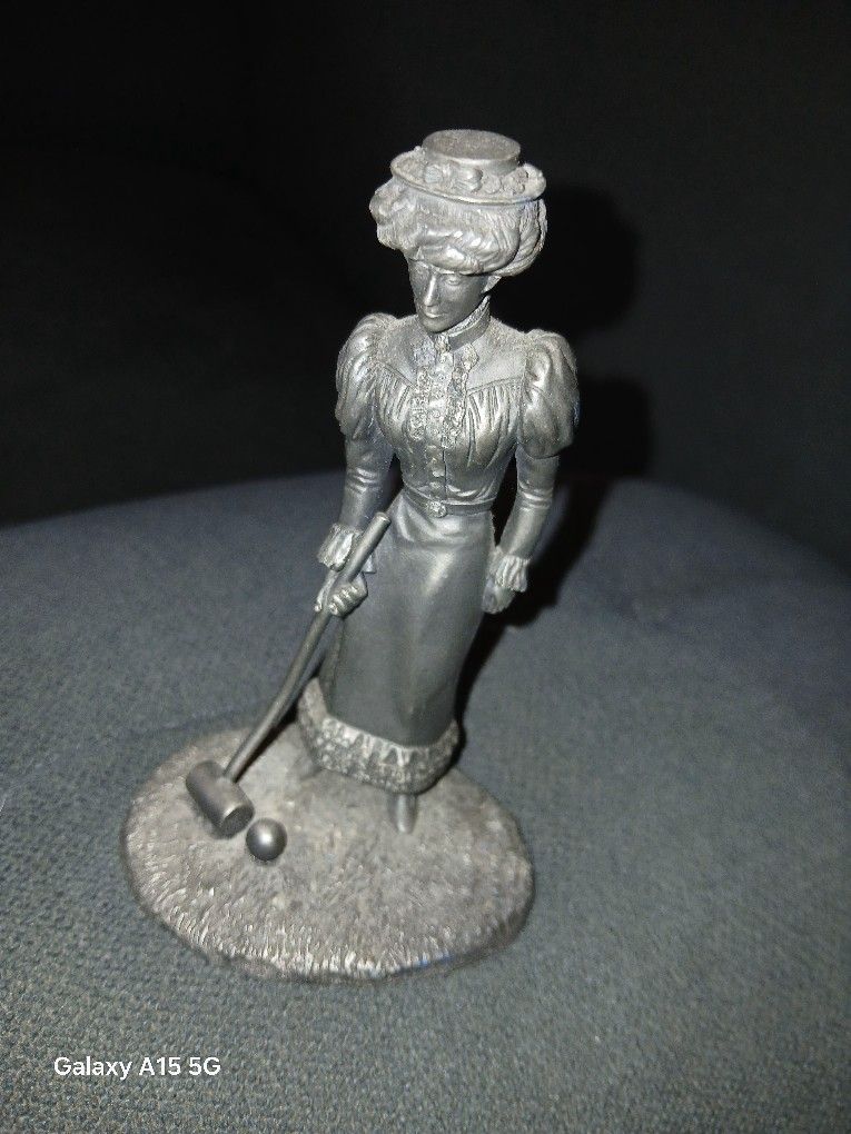 The FRANKLIN MINT Statue