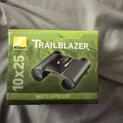 Nikon Trailblazer 10x25 Binocular 