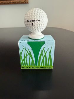 Golf Ball Wine Bottle Stopper TeeTime Acrylic Hole in 1 Bottle Top Gift NIB
